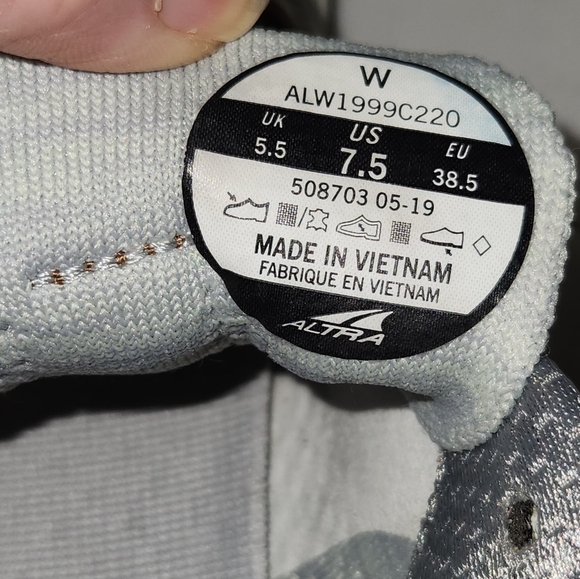 Altra Supalante Women's Gray Running Shoes. NWOT. Size 7.5 - Picture 7 of 9